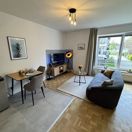 아파트 Helle Und Ruhige 1r Lift Stellplatz Tv